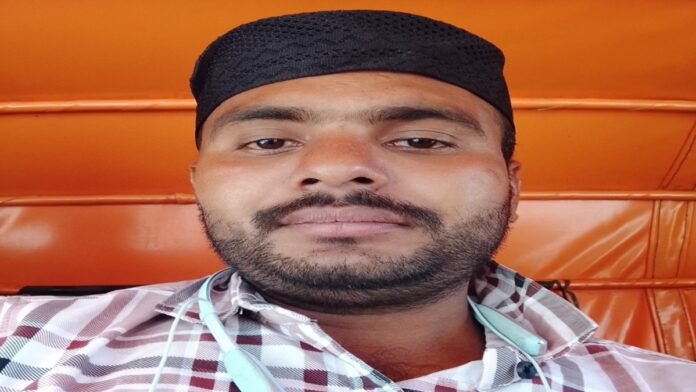 ससुराल आए युवक की संदिग्ध मौत के मामले में जांच करती पुलिस