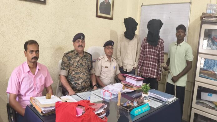 लोहरदगा में ब्राउन शुगर तस्करी मामले में जब्त महिंद्रा थार और गिरफ्तार आरोपी