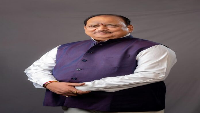 Parimal Nathwani during a political event as NDA leaders express confidence in his victory in the Jharkhand Rajya Sabha election.
