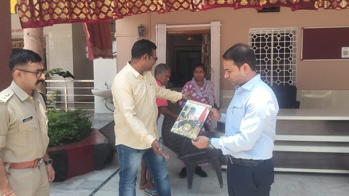 DC and SP inspecting Baba Amreshwar Dham temple preparation for Shravan Mela Khunti