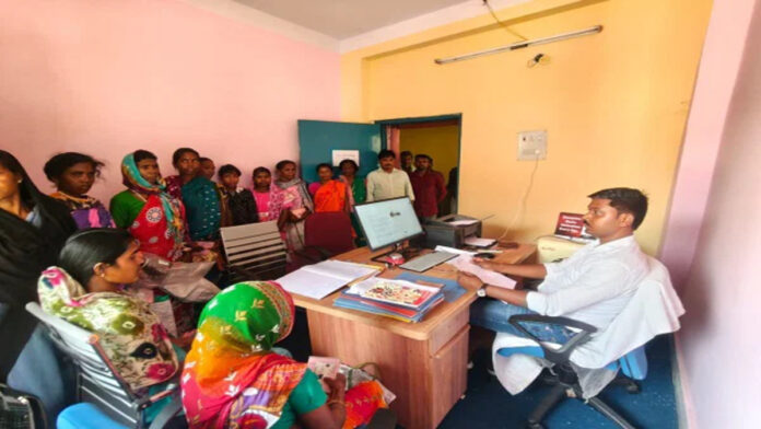 Deoghar children Aadhaar card enrollment special campaign camp Jharkhand news