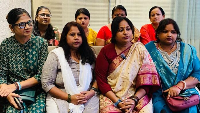 Mahila Congress protest against MLA Saryu Roy called off following an appeal by Mango Mayor Sudha Gupta.